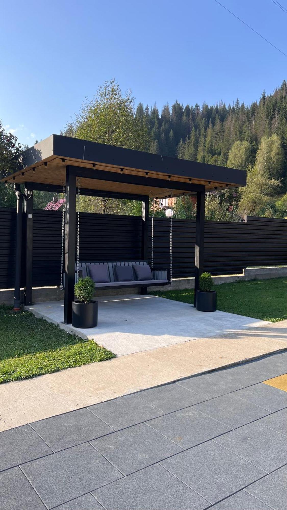 Holiday home гостинний двір